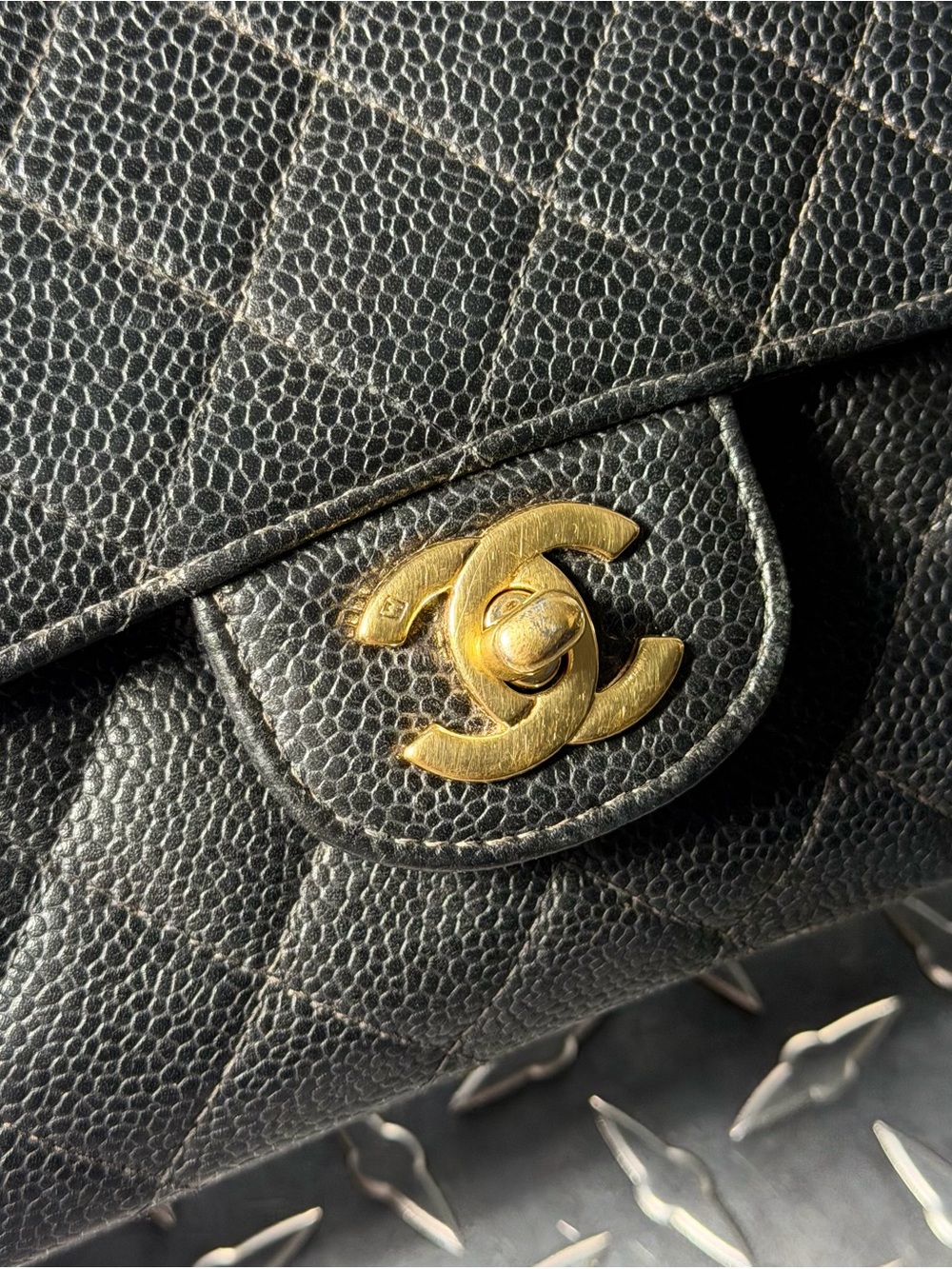 Chanel Vintage Caviar Quilted Classic Flap in Black GHW - Picture 11 of 16